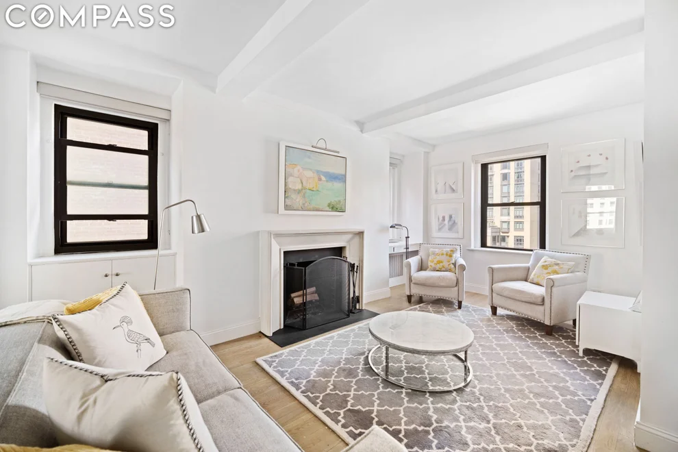 Unit for sale at 10 Mitchell Place, Manhattan, NY 10017