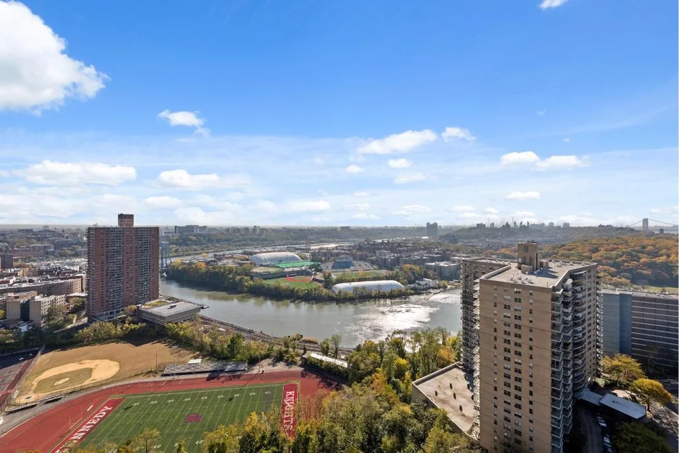 Unit for sale at 555 KAPPOCK Street, Bronx, NY 10463