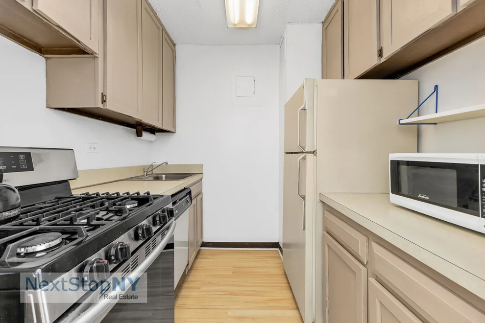 Unit for sale at 245 E 54TH Street, Manhattan, NY 10022
