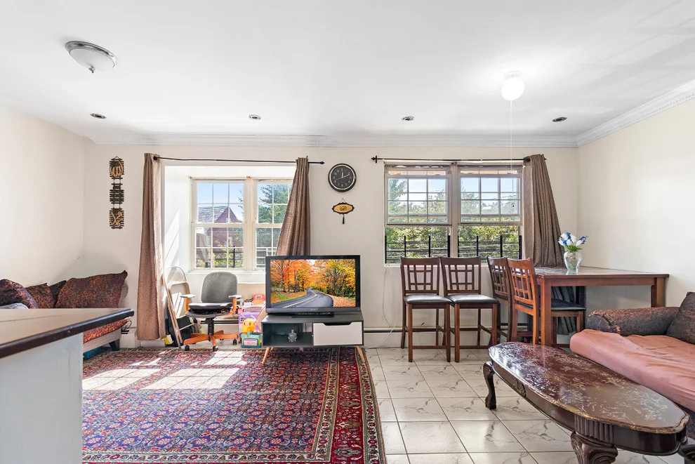 Unit for sale at 172-27 HIGHLAND Avenue, Queens, NY 11432