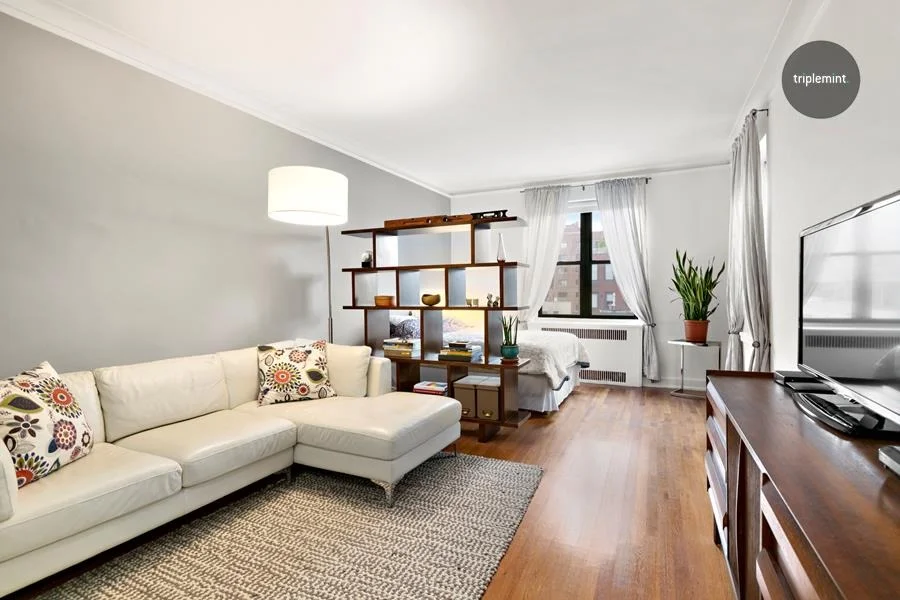Unit for sale at 25-40 31ST Avenue, Queens, NY 11106