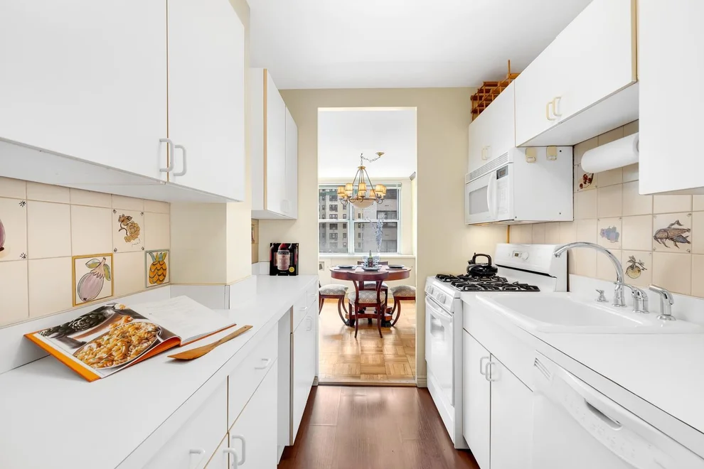 Unit for sale at 310 E 70TH Street, Manhattan, NY 10021