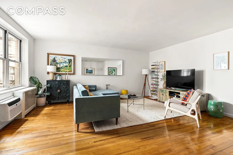 Unit for sale at 302 E 88th Street, Manhattan, NY 10128