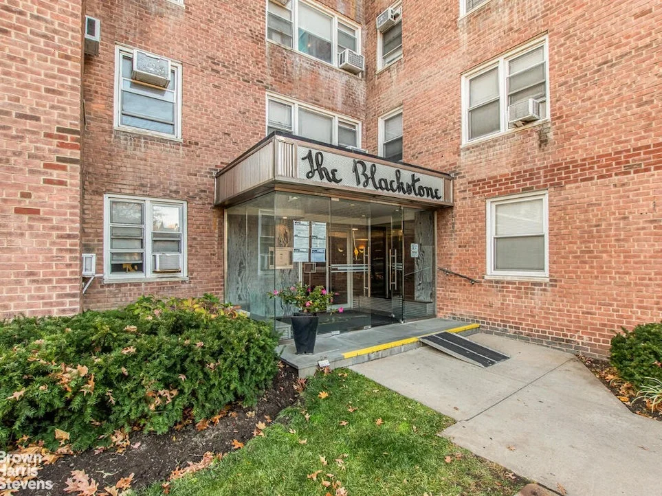 Unit for sale at 3725 HENRY HUDSON Parkway, Bronx, NY 10463