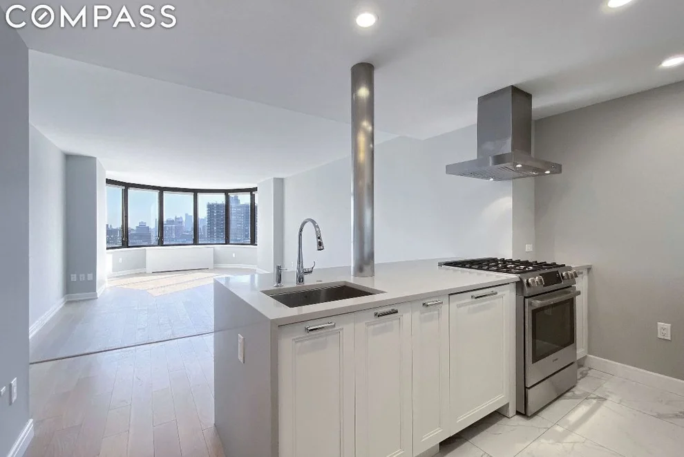 Unit for sale at 330 E 38th Street, Manhattan, NY 10016