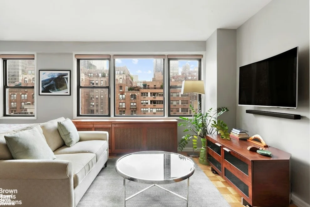 Unit for sale at 345 E 52ND Street, Manhattan, NY 10022