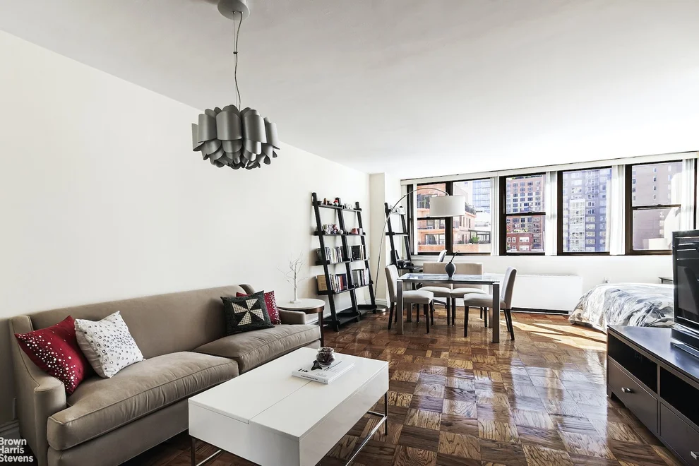 Unit for sale at 225 E 36TH Street, Manhattan, NY 10016