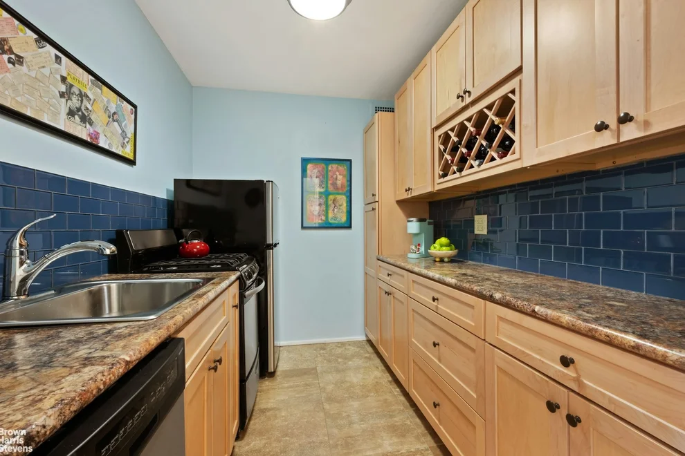 Unit for sale at 165 W END Avenue, Manhattan, NY 10023