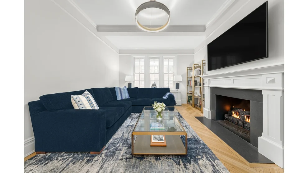 Unit for sale at 1060 PARK Avenue, Manhattan, NY 10128