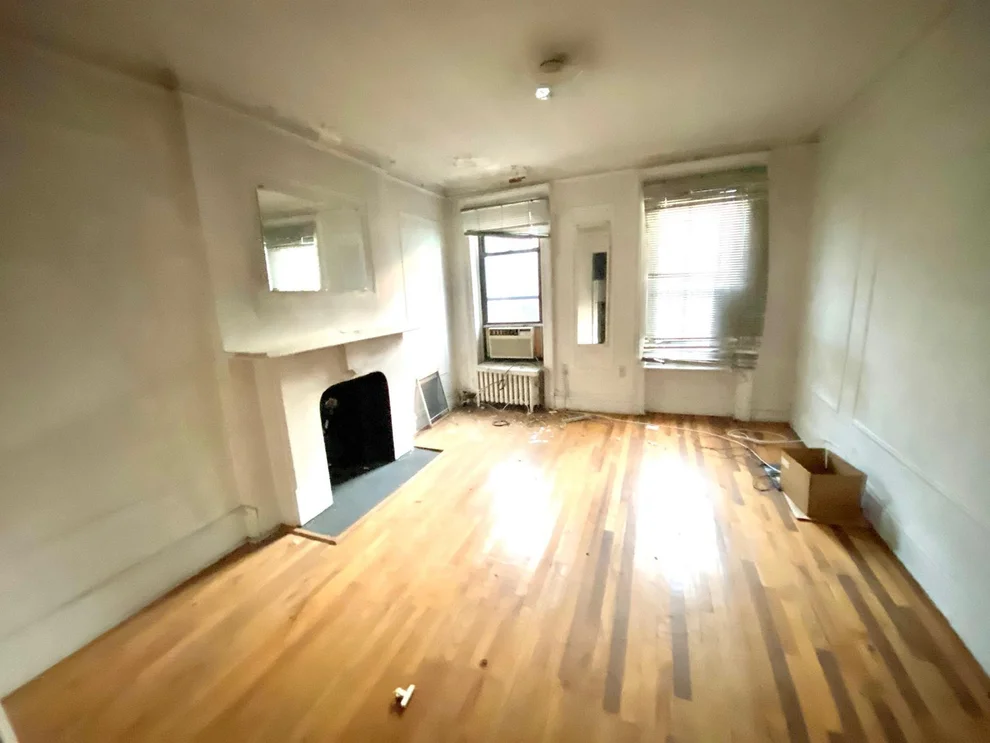 Unit for sale at 214 E 84th Street, Manhattan, NY 10028