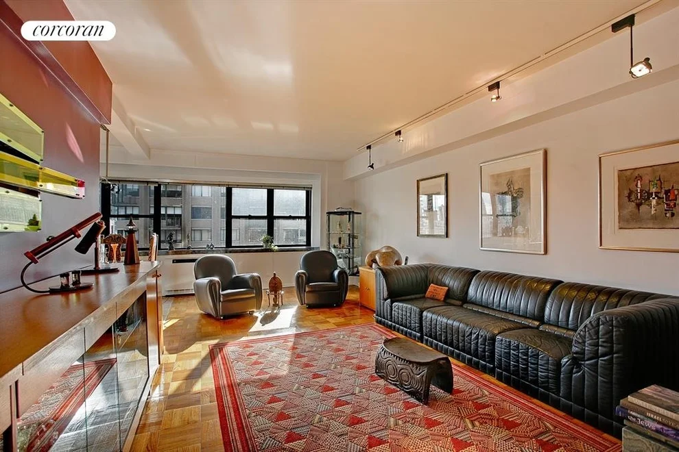 Unit for sale at 165 E 72nd Street, Manhattan, NY 10021