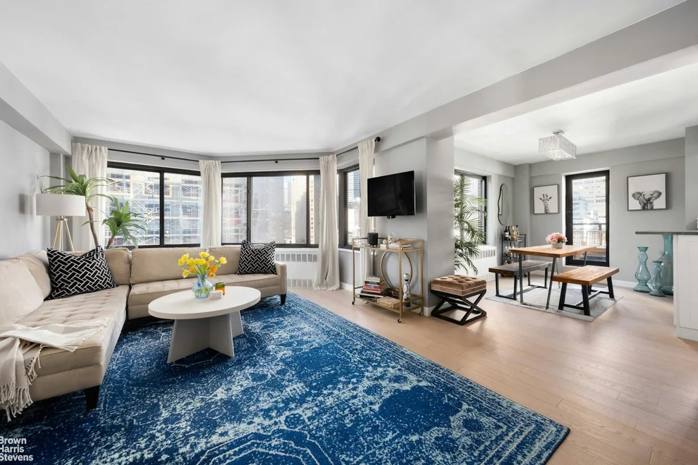 Unit for sale at 200 E 36TH Street, Manhattan, NY 10016