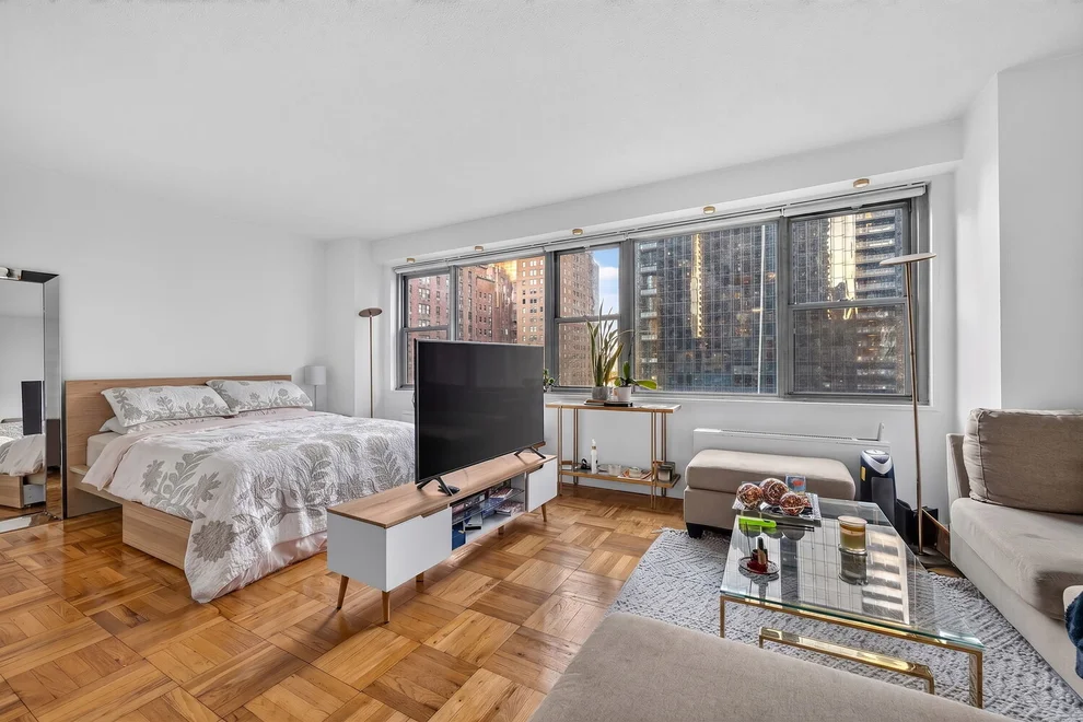 Unit for sale at 300 E 40TH Street, Manhattan, NY 10016