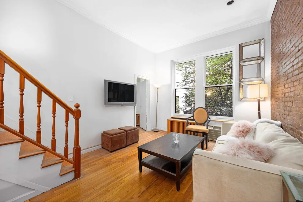 Unit for sale at 34 W 76TH Street, Manhattan, NY 10023