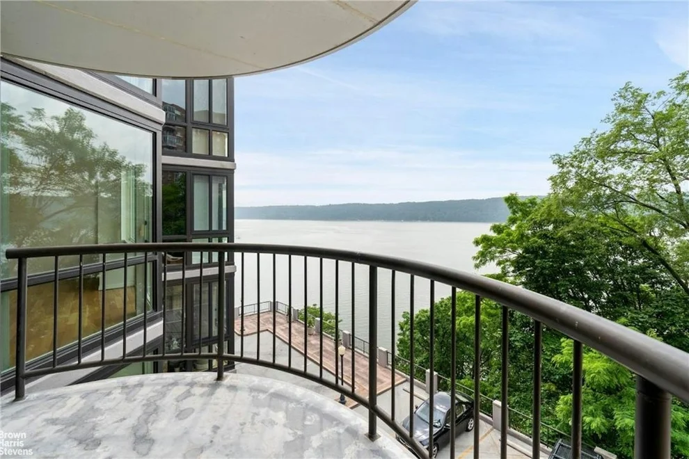 Unit for sale at 2521 PALISADE Avenue, Bronx, NY 10463