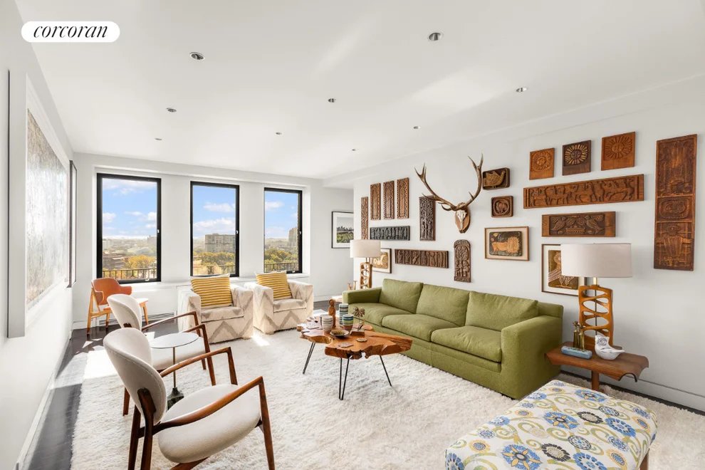 Unit for sale at 25 E END Avenue, Manhattan, NY 10028