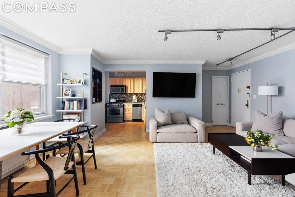 Unit for sale at 200 E 24th Street, Manhattan, NY 10010