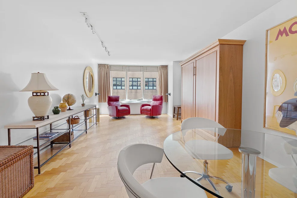 Unit for sale at 170 E 87th Street, Manhattan, NY 10128