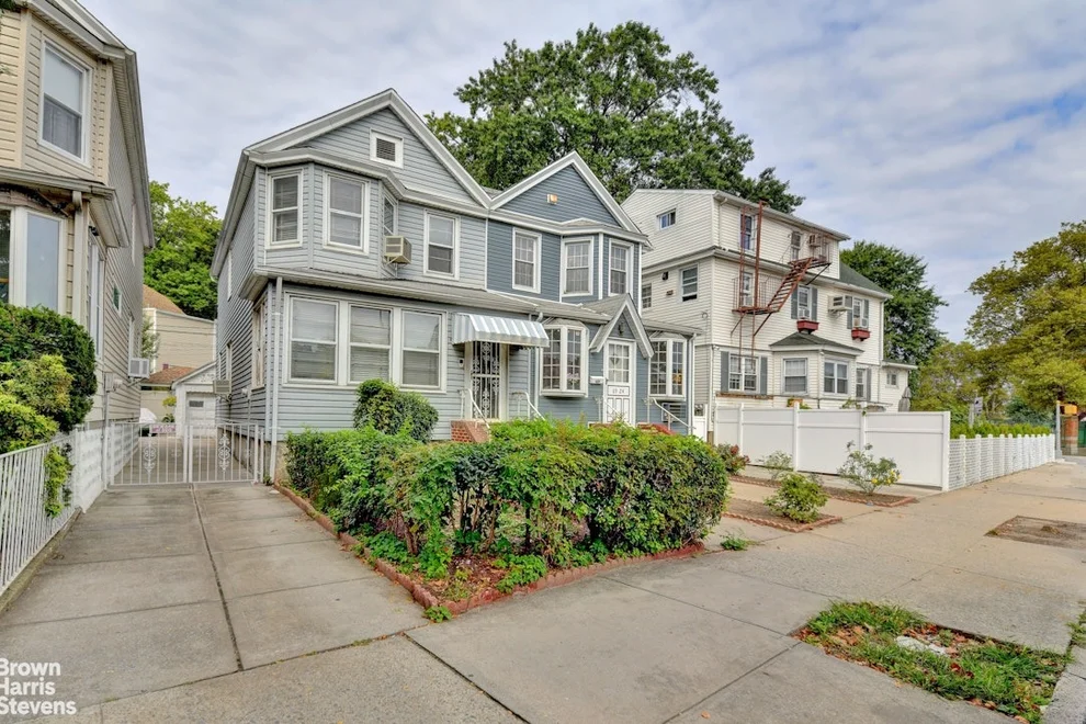 Unit for sale at 69-26 WOODHAVEN Boulevard, Queens, NY 11374