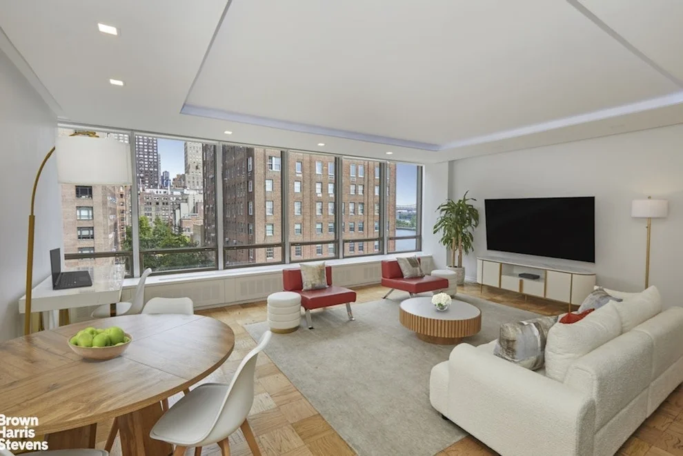 Unit for sale at 870 UNITED NATIONS Plaza, Manhattan, NY 10017