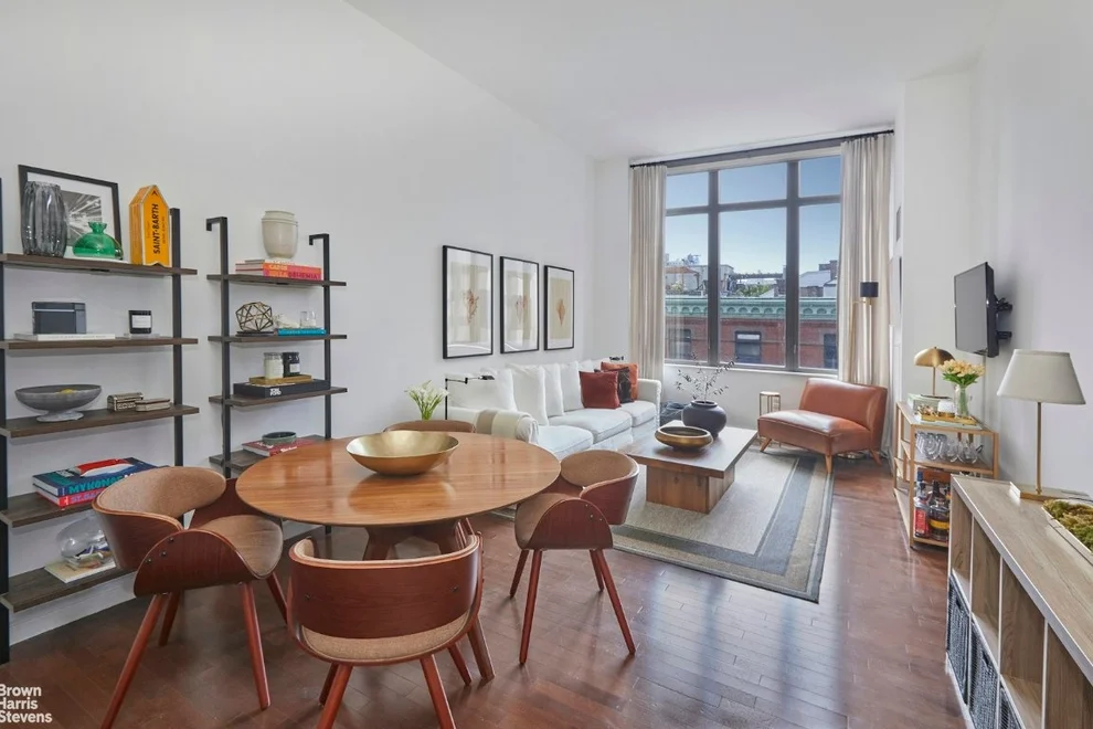 Unit for sale at 101 W 24TH Street, Manhattan, NY 10011