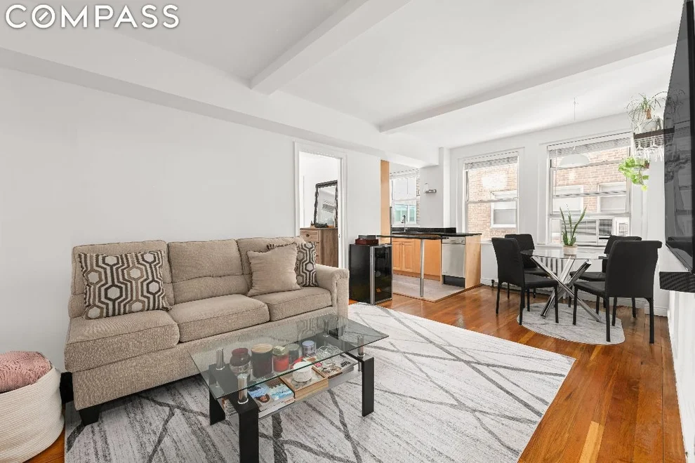 Unit for sale at 333 E 43rd Street, Manhattan, NY 10017