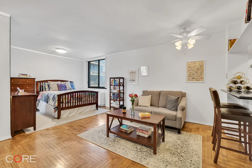 Unit for sale at 343 E 74TH Street, Manhattan, NY 10021