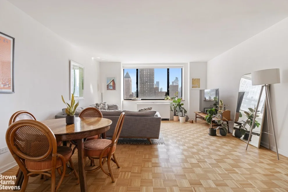 Unit for sale at 30 W 61ST Street, Manhattan, NY 10023