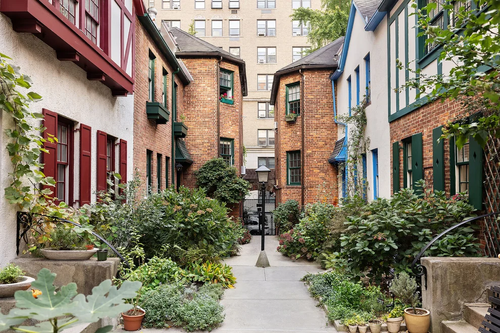 Unit for sale at 267 W 94TH Street, Manhattan, NY 10025