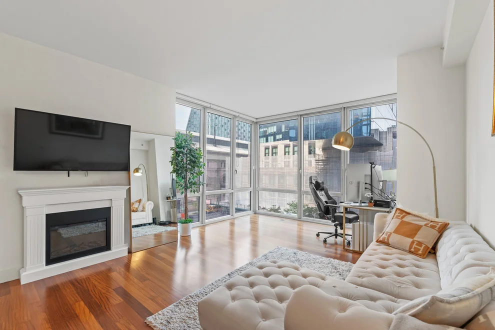 Unit for sale at 10 W End Avenue, Manhattan, NY 10023
