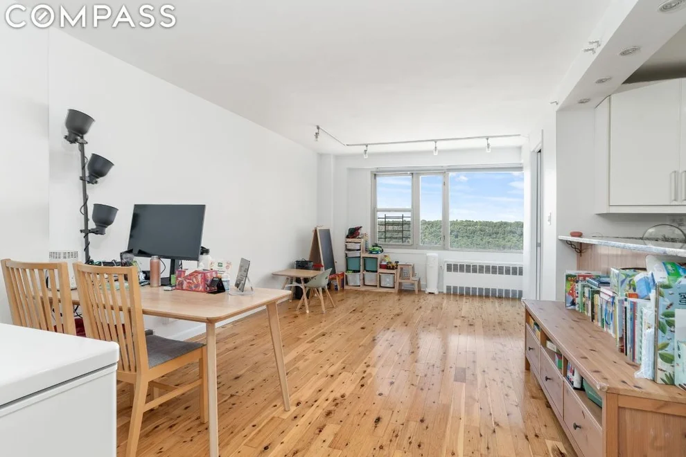 Unit for sale at 900 W 190th Street, Manhattan, NY 10040