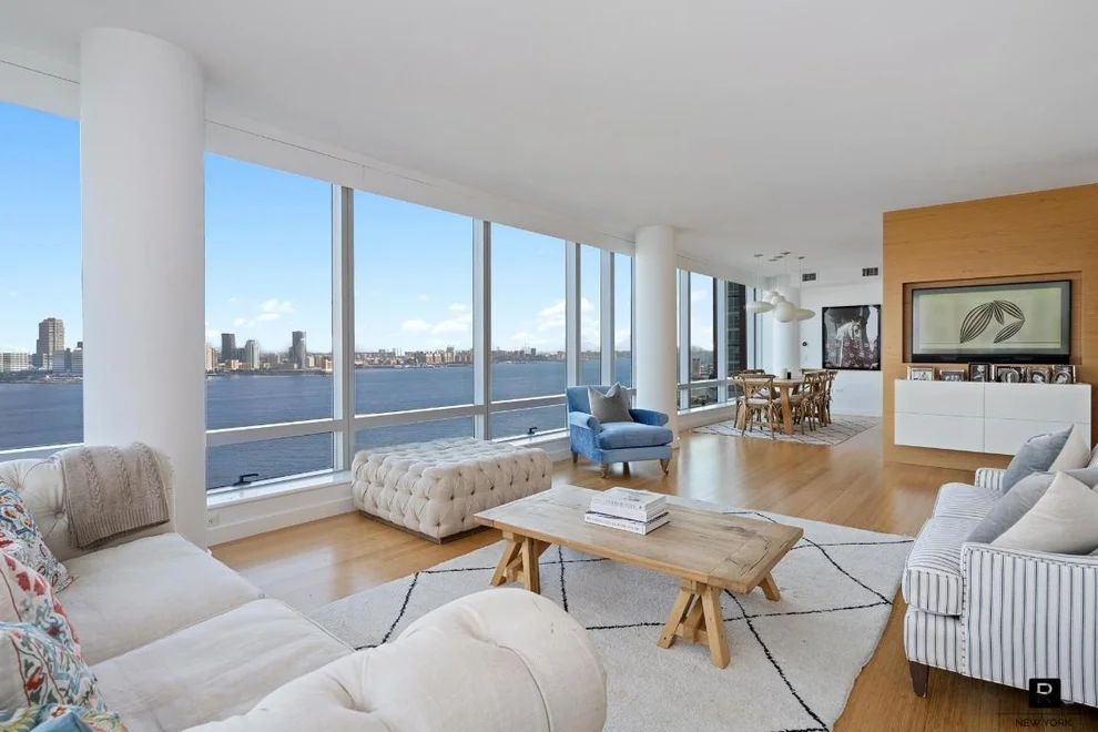 Unit for sale at 2 River Terrace, Manhattan, NY 10282