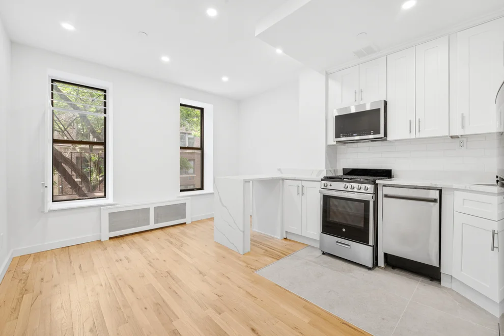 Unit for sale at 27 W 84TH Street, Manhattan, NY 10024
