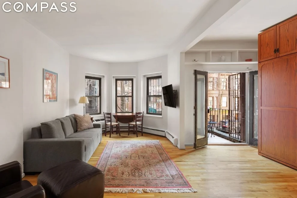 Unit for sale at 301 W 89th Street, Manhattan, NY 10024