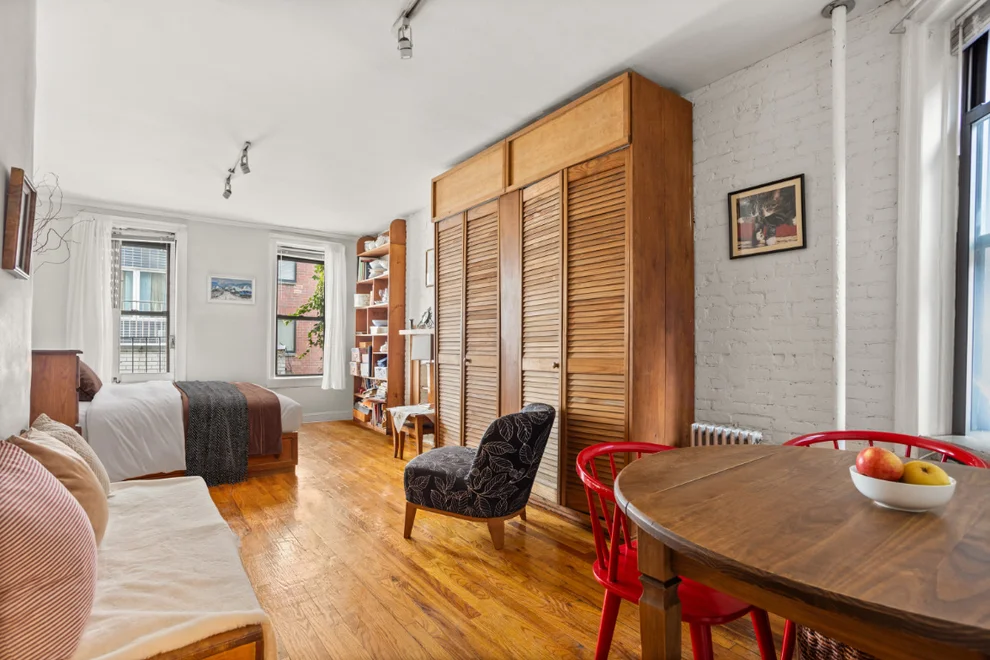 Unit for sale at 514 W 50TH Street, Manhattan, NY 10019