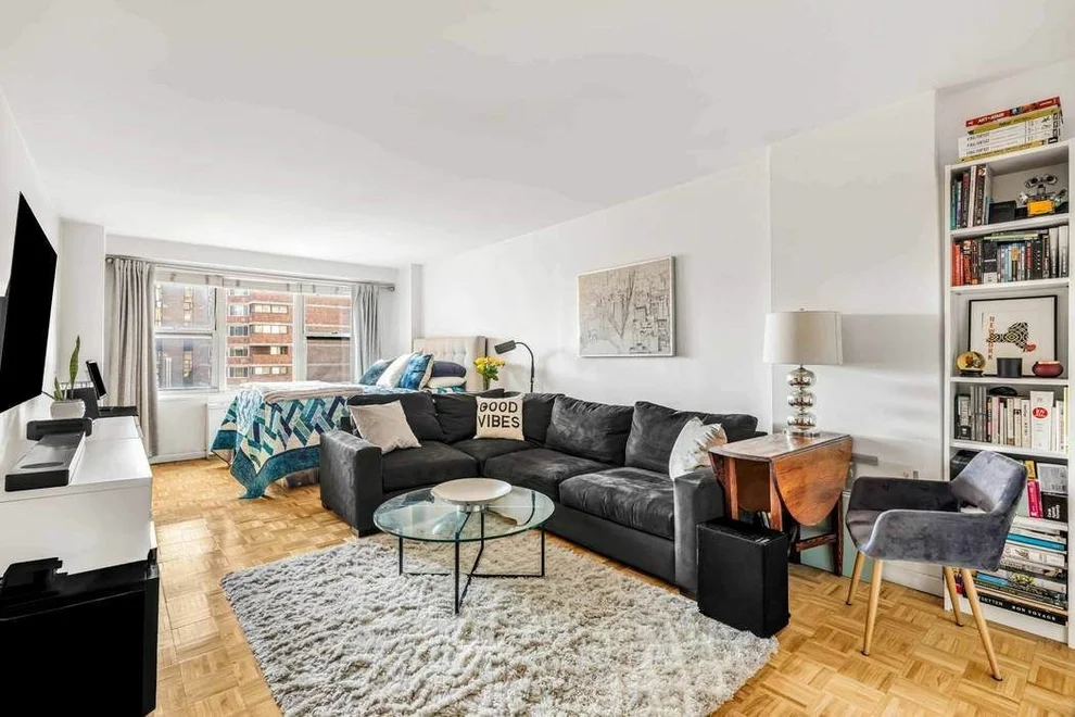Unit for sale at 305 E 24TH Street, Manhattan, NY 10010