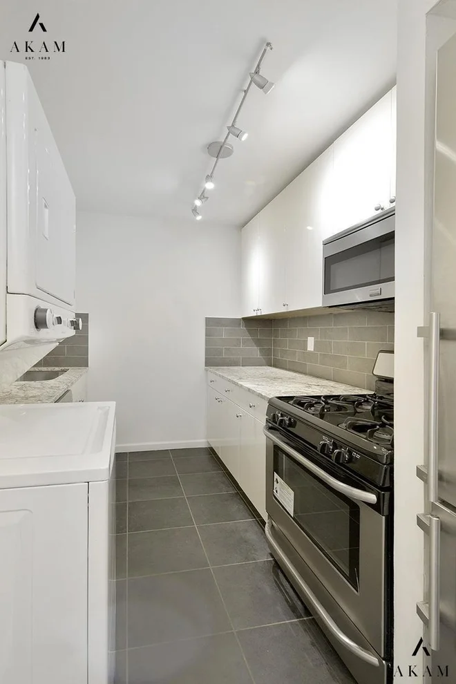 Unit for sale at 343 E 74th Street, Manhattan, NY 10021