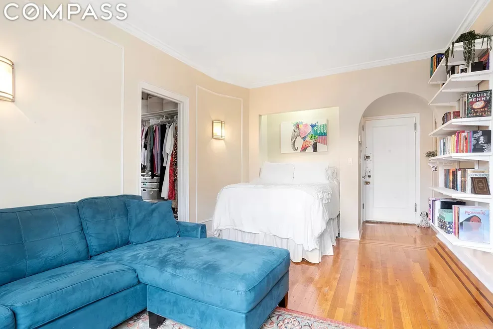 Unit for sale at 225 Bennett Avenue, Manhattan, NY 10040