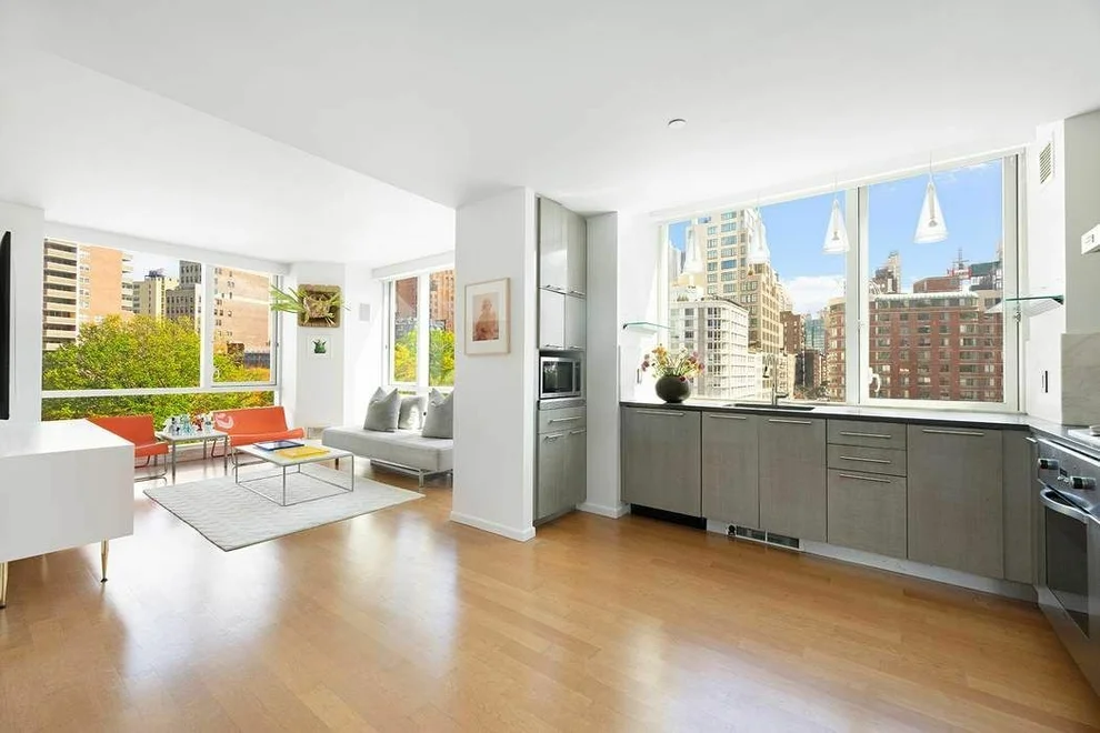 Unit for sale at 200 CHAMBERS Street, Manhattan, NY 10007