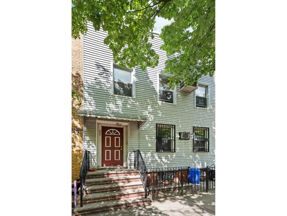 Unit for sale at 275 N 6TH Street, Brooklyn, NY 11211