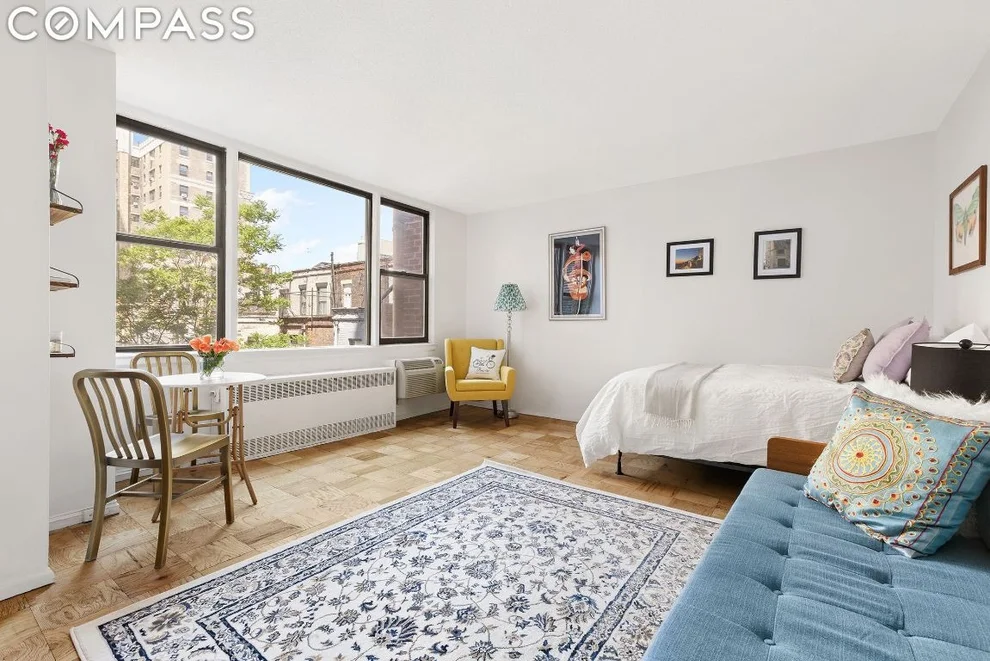 Unit for sale at 200 W 79th Street, Manhattan, NY 10024
