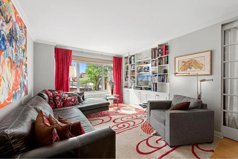 Unit for sale at 2 5TH Avenue, Manhattan, NY 10011