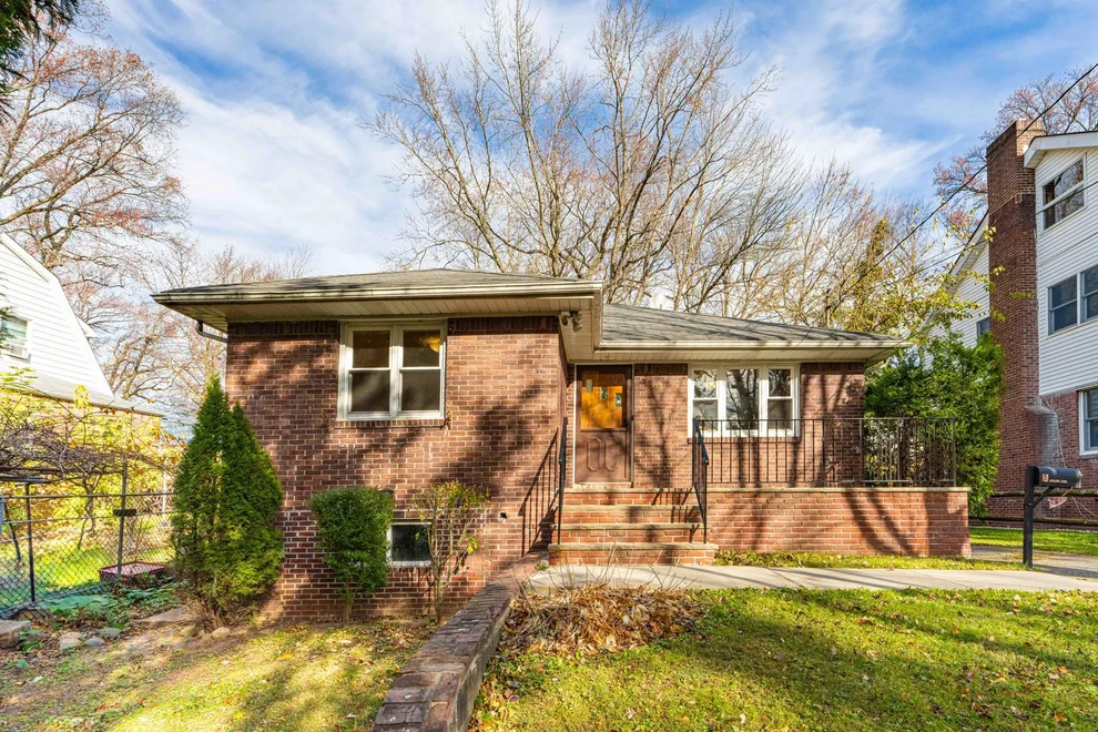 Unit for sale at 81 Midland Road, StatenIsland, NY 10308