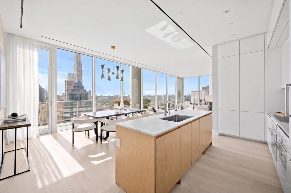 Unit for sale at 200 E 59TH Street, Manhattan, NY 10022