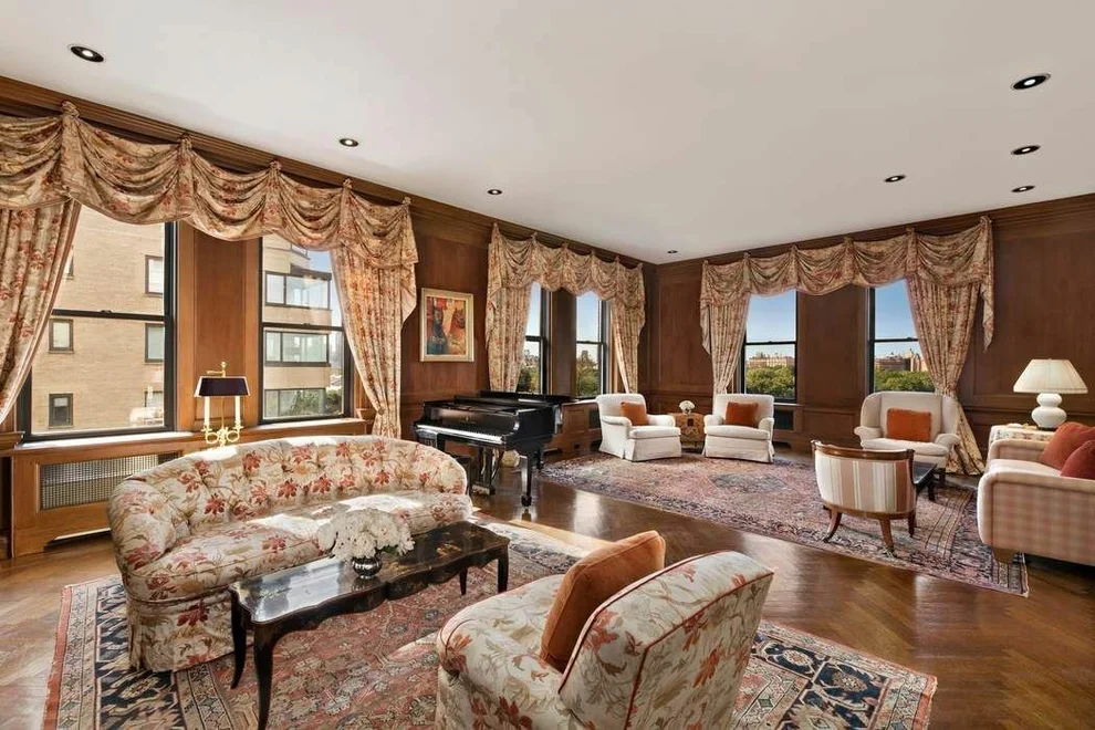 Unit for sale at 1060 5TH Avenue, Manhattan, NY 10128