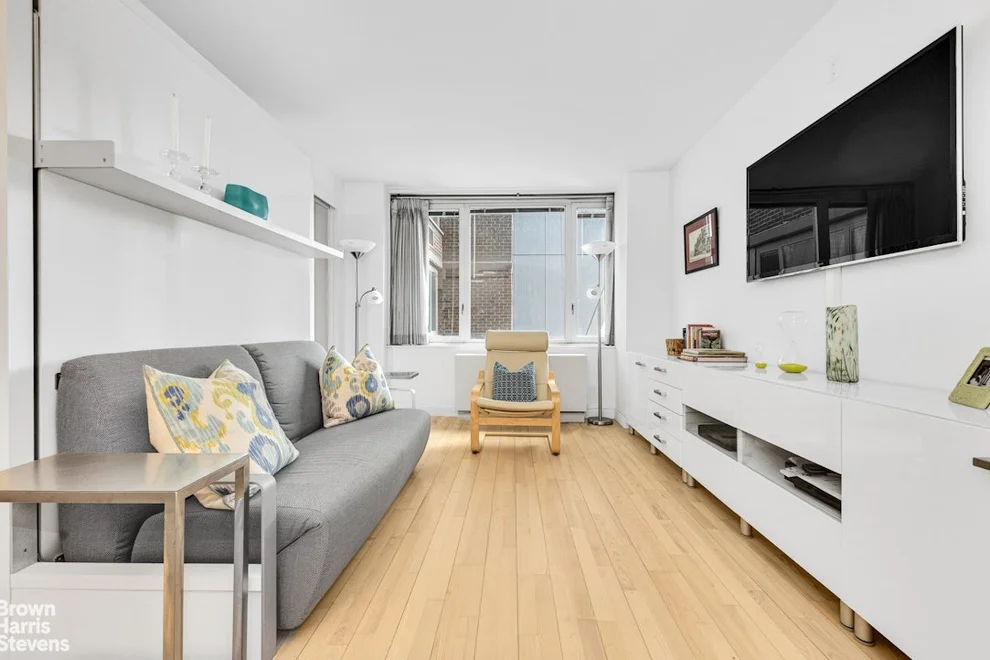 Unit for sale at 322 W 57TH Street, Manhattan, NY 10019