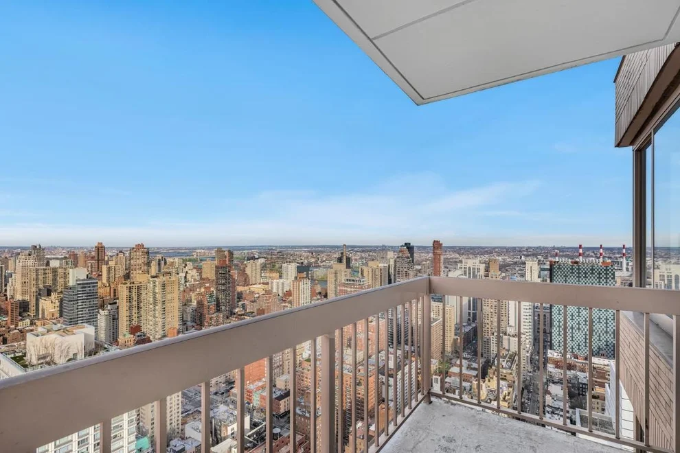 Unit for sale at 200 E 69TH Street, Manhattan, NY 10021