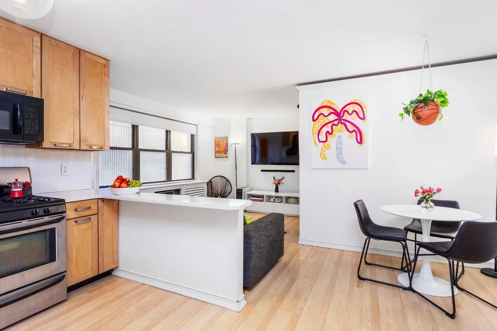 Unit for sale at 330 3RD Avenue, Manhattan, NY 10010