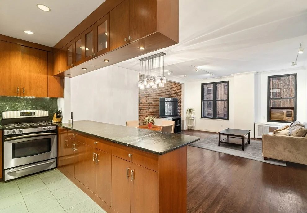 Unit for sale at 309 W 86th Street, Manhattan, NY 10024