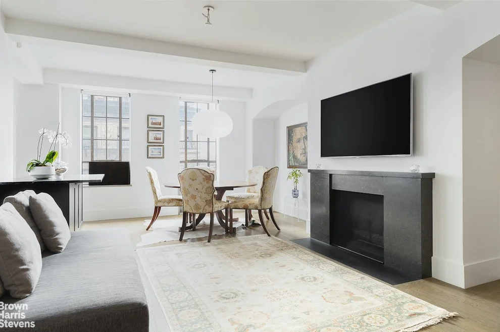Unit for sale at 333 W 56TH Street, Manhattan, NY 10019